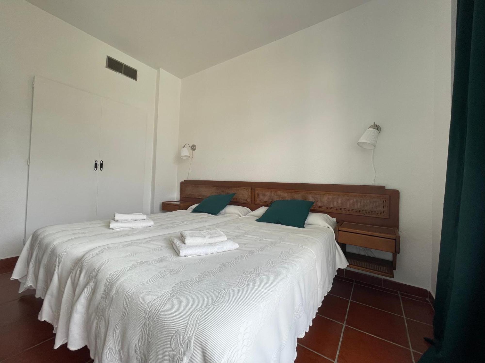 Apartamentos La Roca Rentals Торемолинос Екстериор снимка