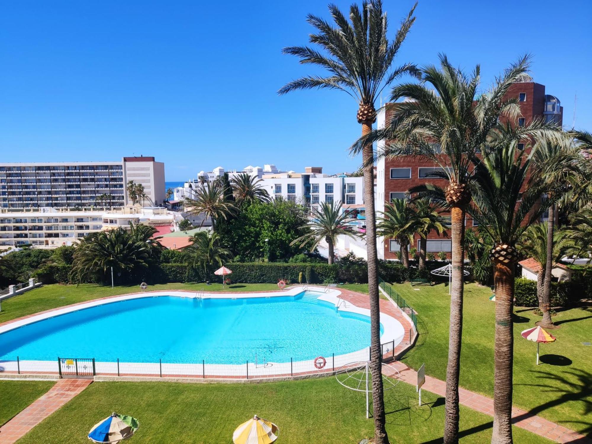 Apartamentos La Roca Rentals Торемолинос Екстериор снимка